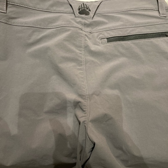 Duluth trading Co. Alaskan Hardgear Men’s hiking short outdoor NWOT SIZE 32Gray! - Picture 2 of 16